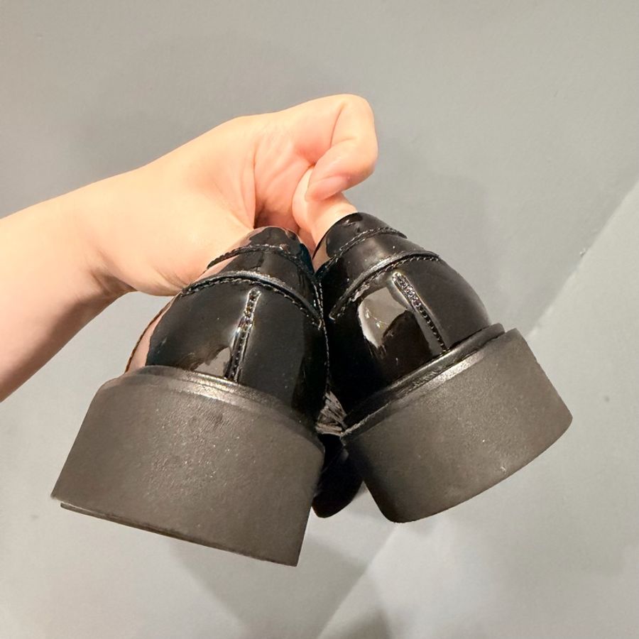 RV Roger Vivier 方鑽釦漆皮樂褔鞋 黑 35號-21