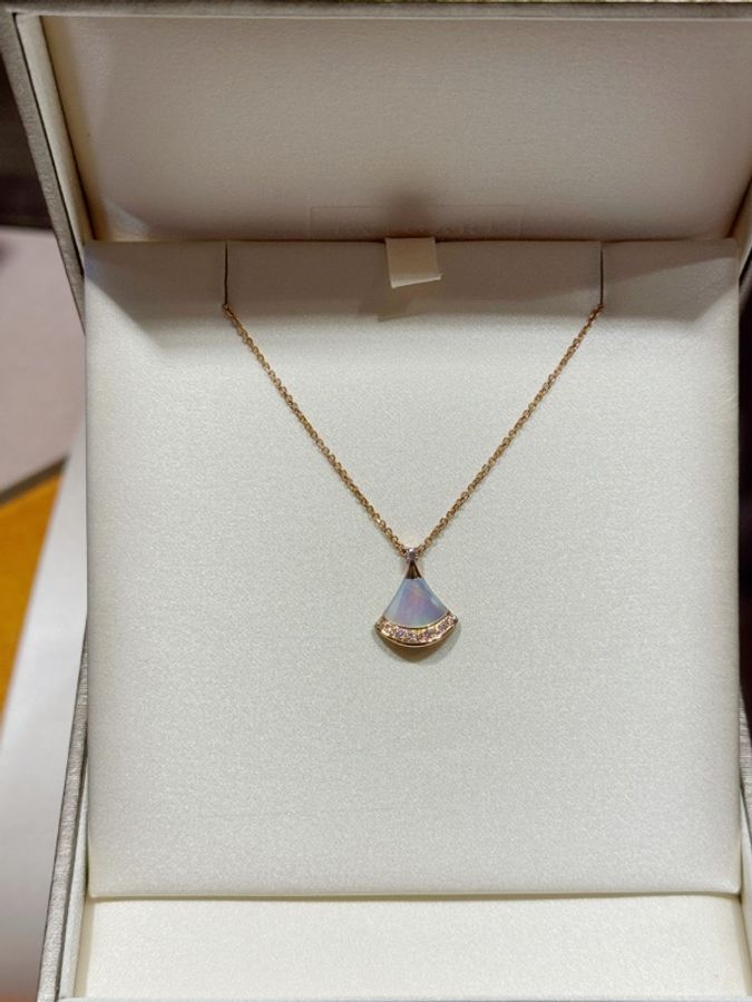 Bvlgari Diva’s Dream 白扇子鑽款 🤍-0