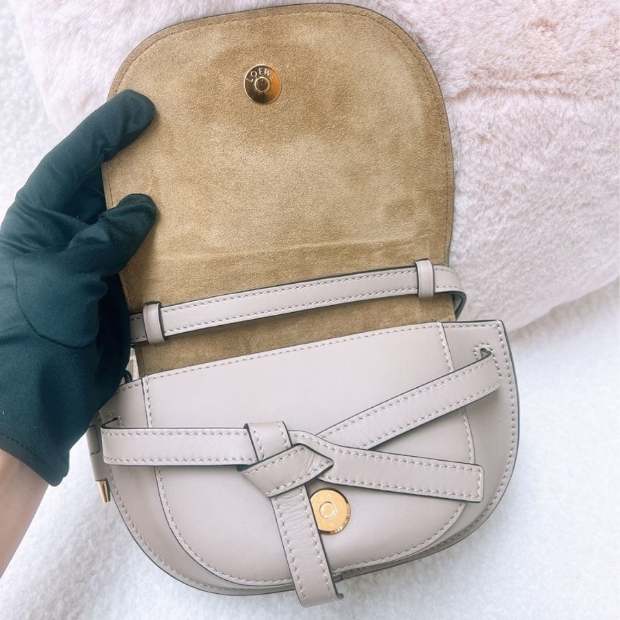 Loewe gate dual 迷你沙色馬鞍包-11