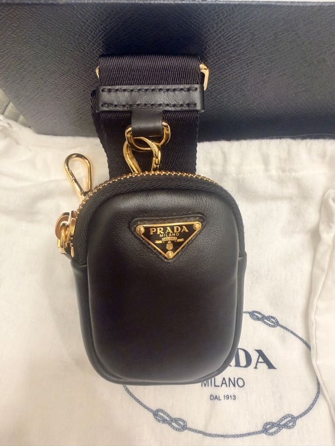 Prada 黑金皮革三合一 可肩背 斜背 全新未使用 全新閒置品-3