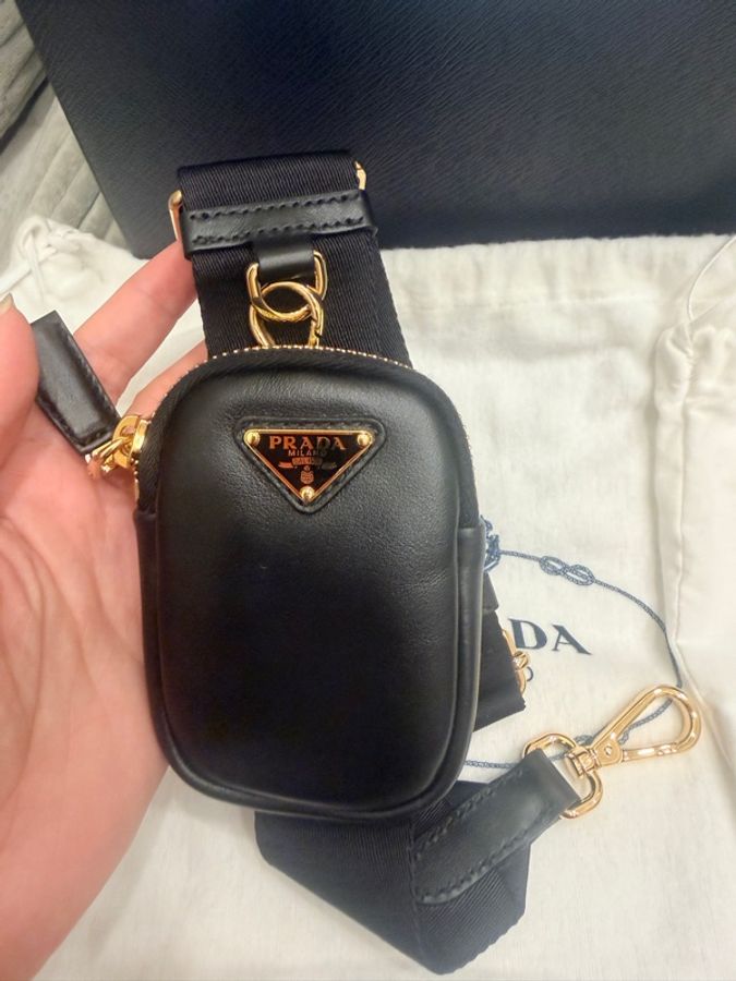 Prada 黑金皮革三合一 可肩背 斜背 全新未使用 全新閒置品-12