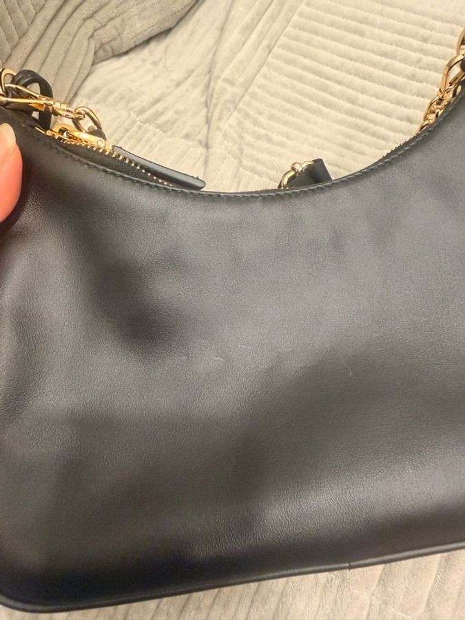 Prada 黑金皮革三合一 可肩背 斜背 全新未使用 全新閒置品-14