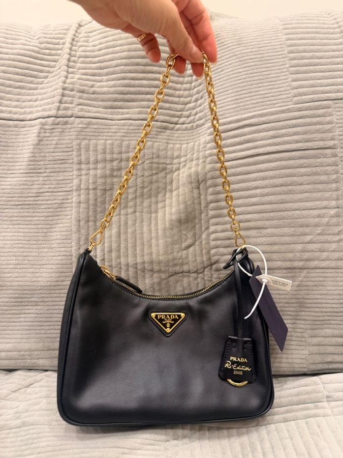 Prada 黑金皮革三合一 可肩背 斜背 全新未使用 全新閒置品-2