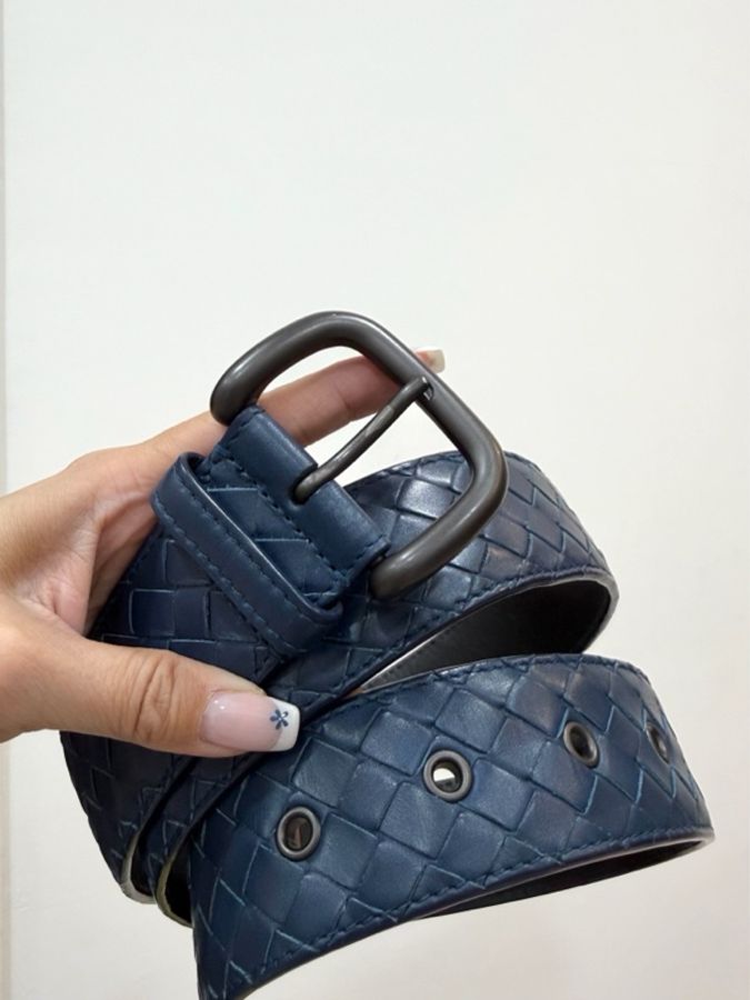 《仙闆名牌精品》BOTTEGA VENETA BV 藍 經典編織扣式 腰帶 皮帶-0
