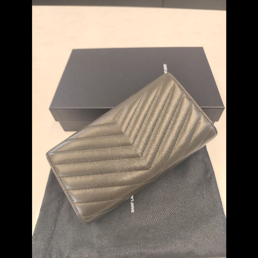 ysl墨綠色長款錢包-1
