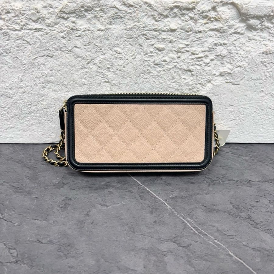 Chanel 香奈兒 mini 相機包 27開 經典米黃色拼黑色 荔枝牛皮-3