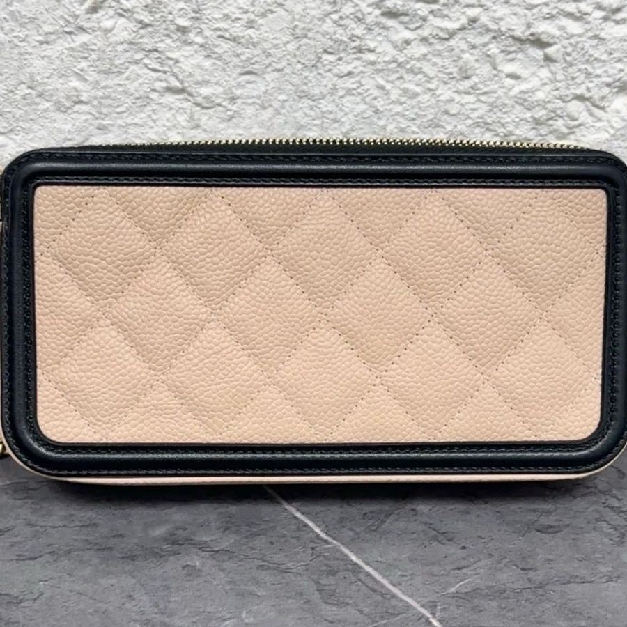 Chanel 香奈兒 mini 相機包 27開 經典米黃色拼黑色 荔枝牛皮-6