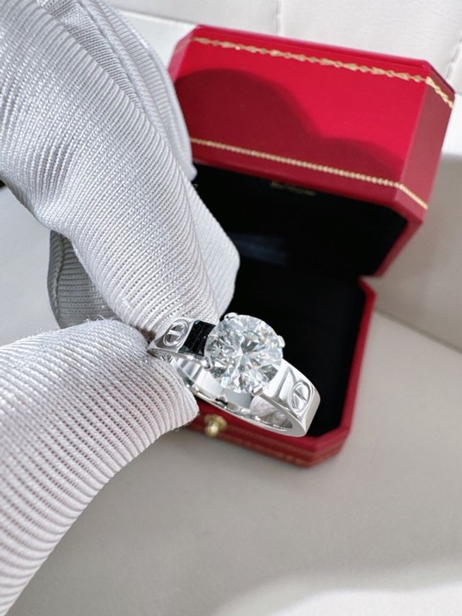 Cartier卡地亞 LOVE系列 一克拉鑽戒,49號 主鑽1.15ct,H色/VVS1淨度/3EX完美切工/無螢光,2018年購入-4