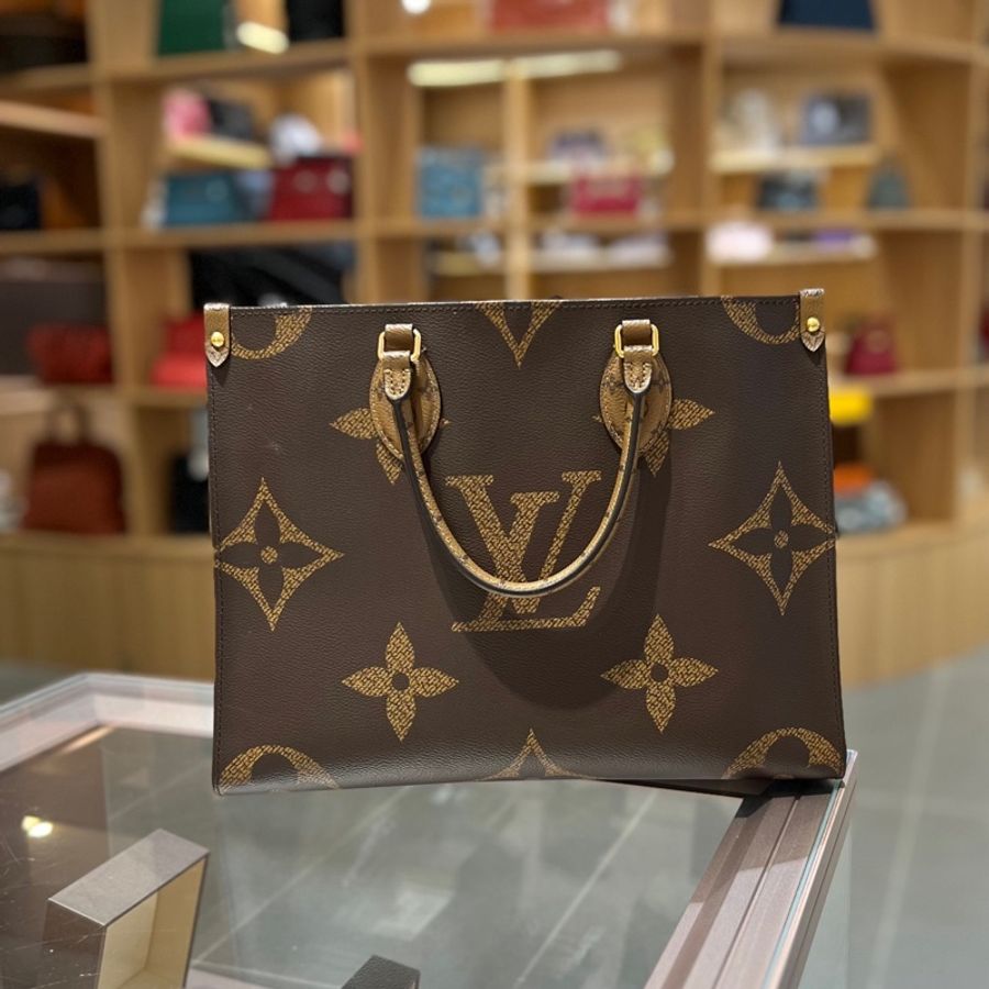 lv路易威登经典老花Onthego中号-0