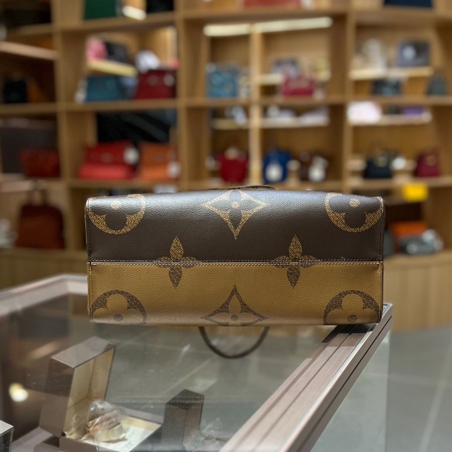lv路易威登经典老花Onthego中号-4