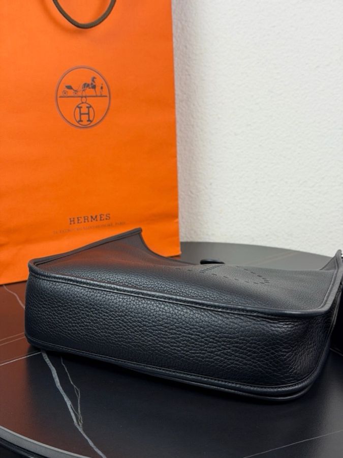 99新 HERMES愛馬仕 Evelyne伊芙琳29 銀扣 Clemence小牛皮 斜挎單肩包 29 黑色 B刻 男女同款-4