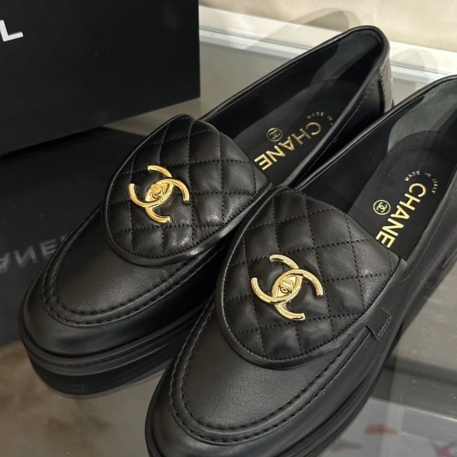 CHANEL Loafers 小羊皮樂福鞋 - 黑金 39-5
