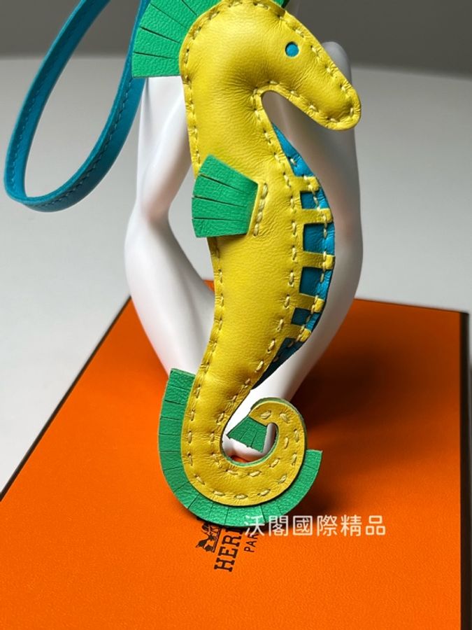 愛馬仕黃綠海馬吊飾(全新未使用)-10