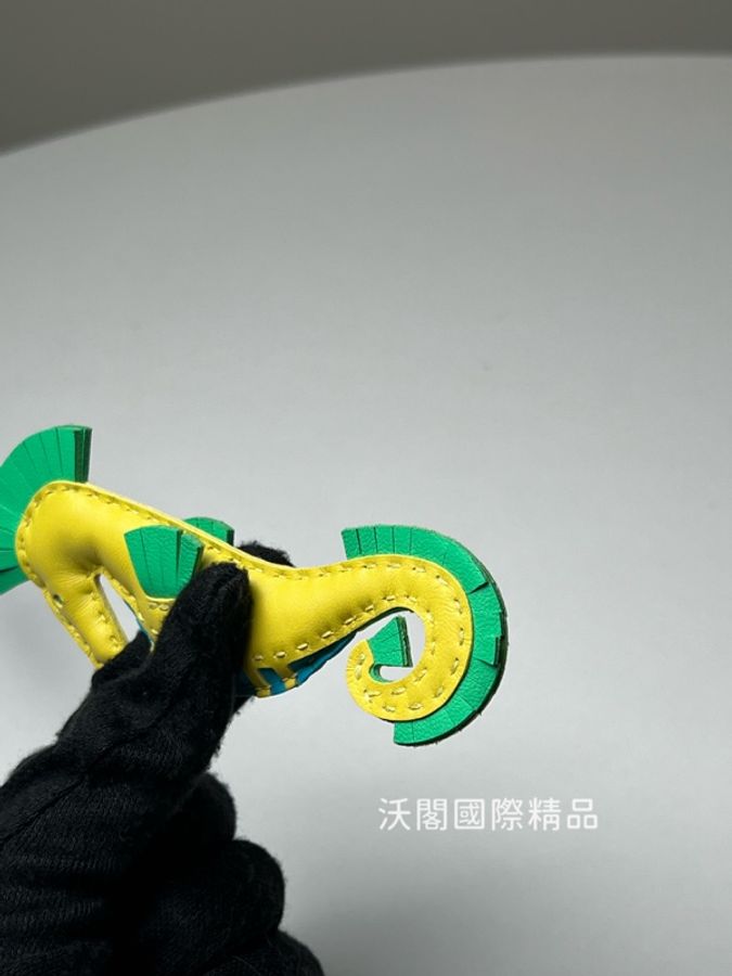 愛馬仕黃綠海馬吊飾(全新未使用)-12