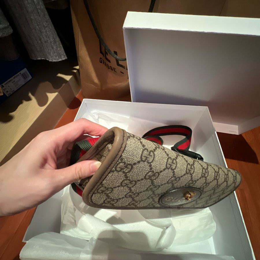 Gucci Neo Vintage GG Supreme 經典虎頭牛皮磁扣郵差包-3