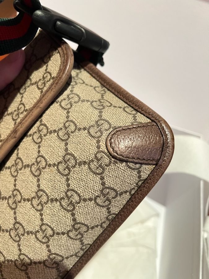 Gucci Neo Vintage GG Supreme 經典虎頭牛皮磁扣郵差包-9