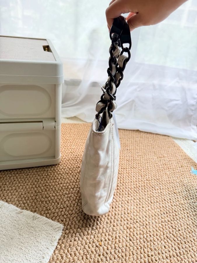 Chanel白色亞克力小托特-4