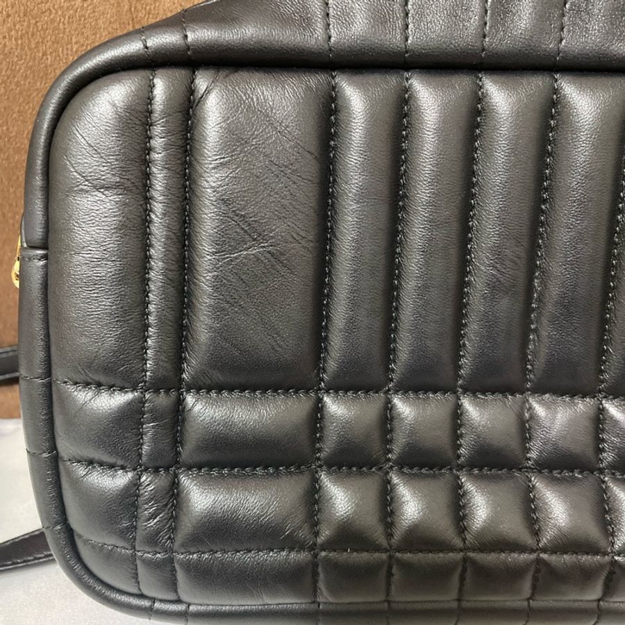 Burberry Small Lola Camera Bag相機包-17