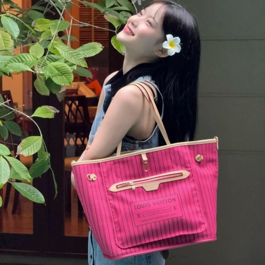LV/路易威登 neverfull中號玫紅 雙面托特包單肩包斜挎包 芯片款 附件:肩帶-0