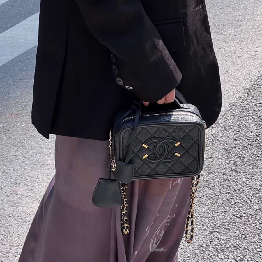 全新全配🖤✨#香奈兒 #黑金荔枝 #vanity case #相機包-1