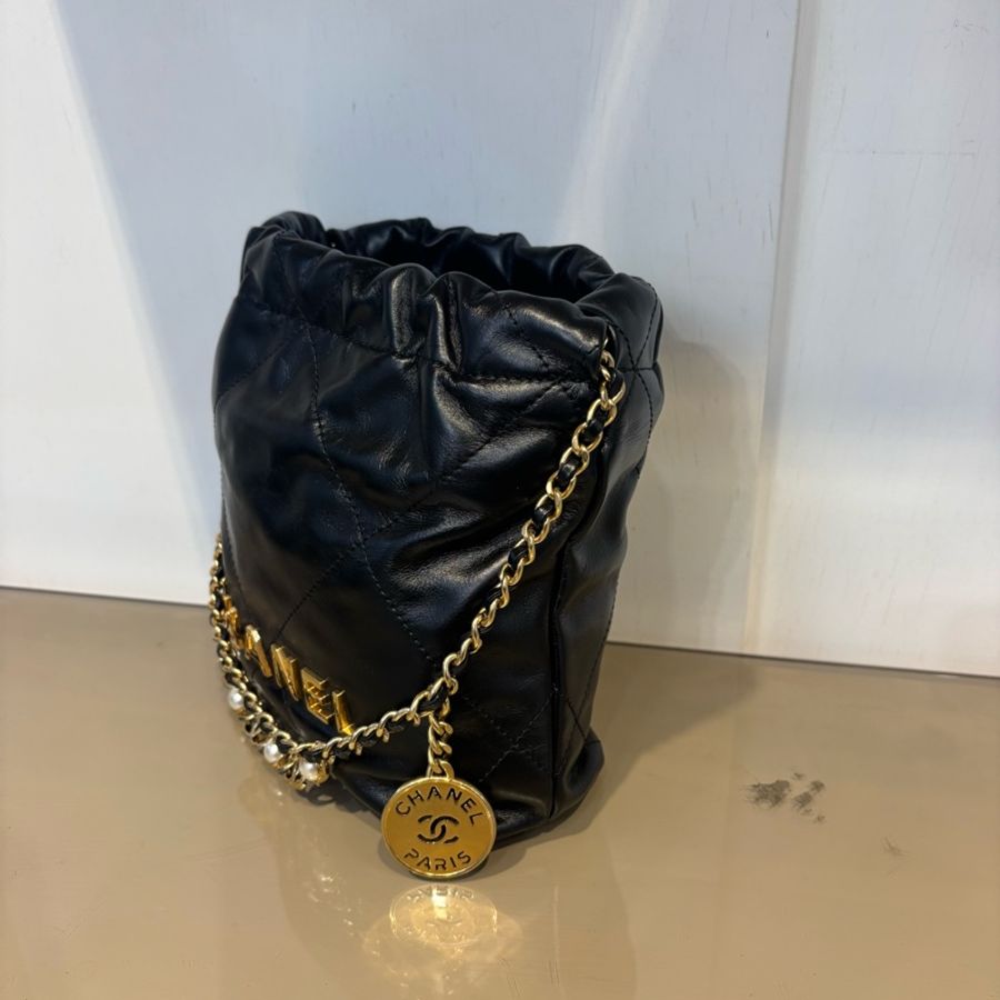 Chanel 黑牛皮Mini22珍珠鏈手提肩斜背包AS3980-3