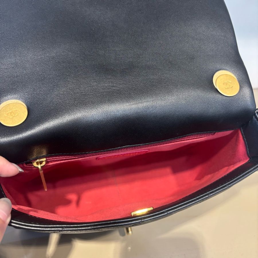 Chanel 黑羊皮手提肩斜背包AS2842-7