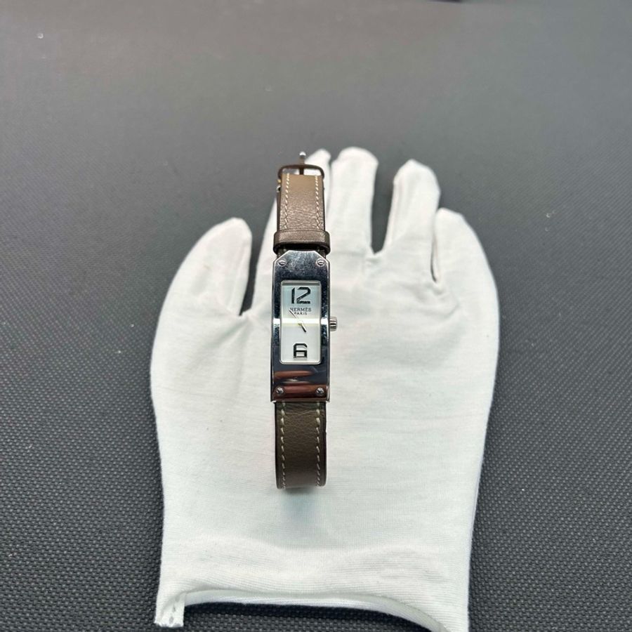 Hermès 愛馬仕 表徑KELLY2系列 石英表 609122。尺寸40*15-1