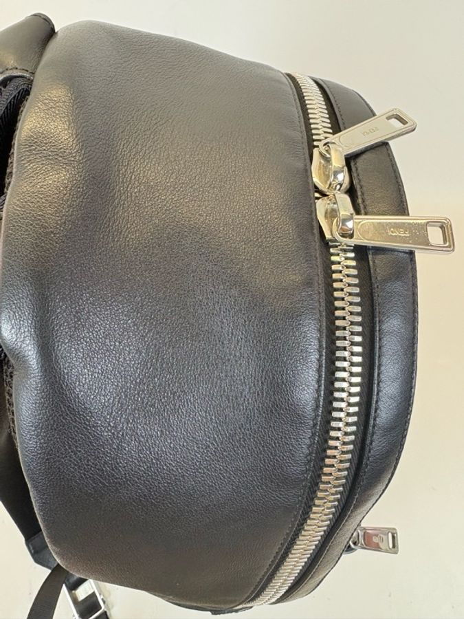 FENDI 芬迪老佛爺水鑽男士雙肩包,黑色-6