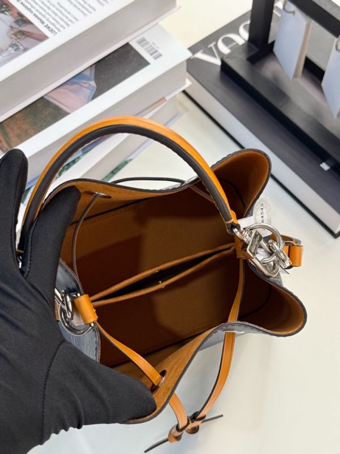 Louis Vuitton 路易威登Neoneo bb 純芯片 藍色水波紋牛皮水桶包 尺寸20-7
