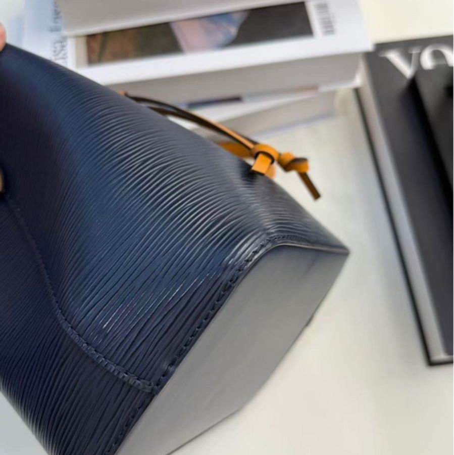 Louis Vuitton 路易威登Neoneo bb 純芯片 藍色水波紋牛皮水桶包 尺寸20-9