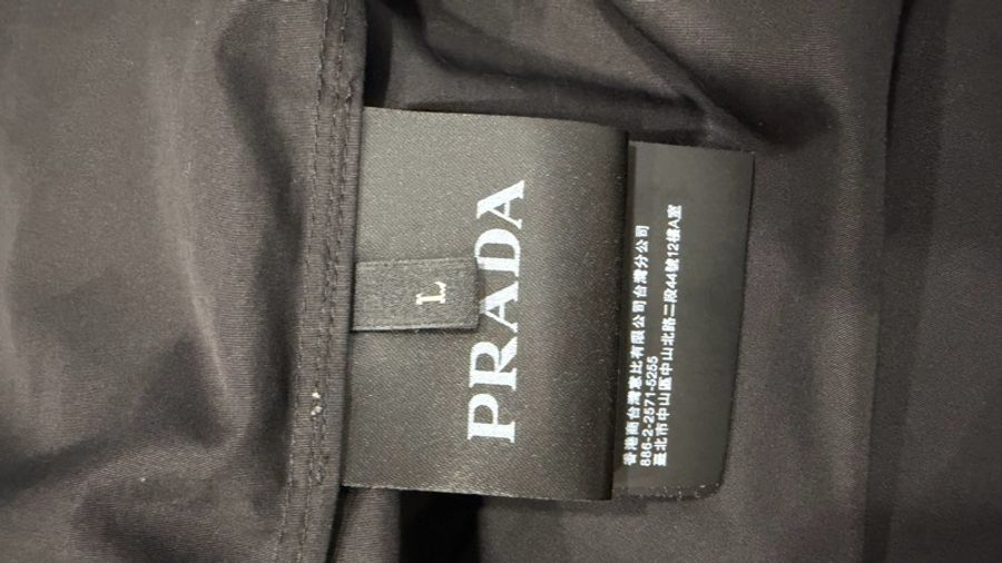 Prada 黑色薄外套-4
