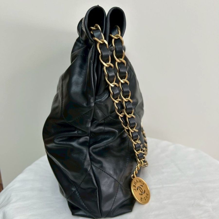 全新全配🖤✨#香奈兒 #22bag #黑金白字 #小號 #晶片款-10