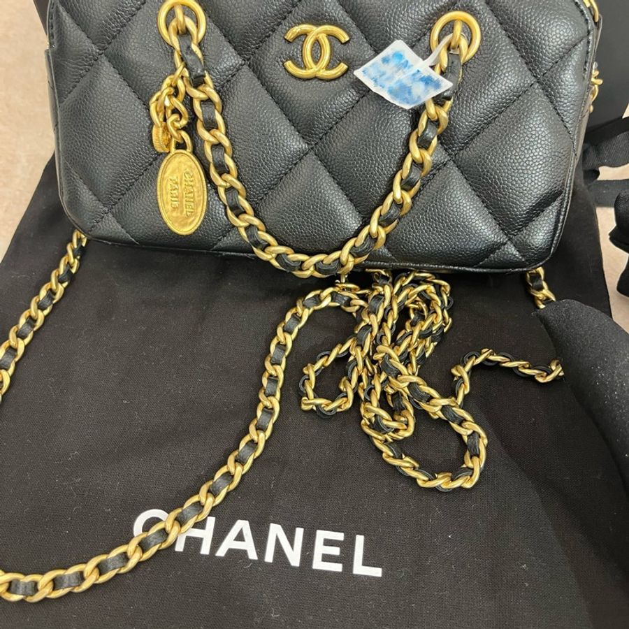 CHANEL香奈兒 黑金金幣手機包 芯片款-1