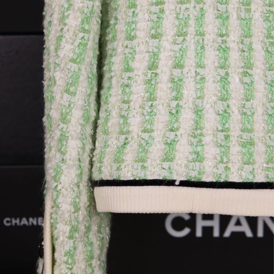 Chanel 92年秀款浅绿色格纹两口袋高腰半臀裙套装-26