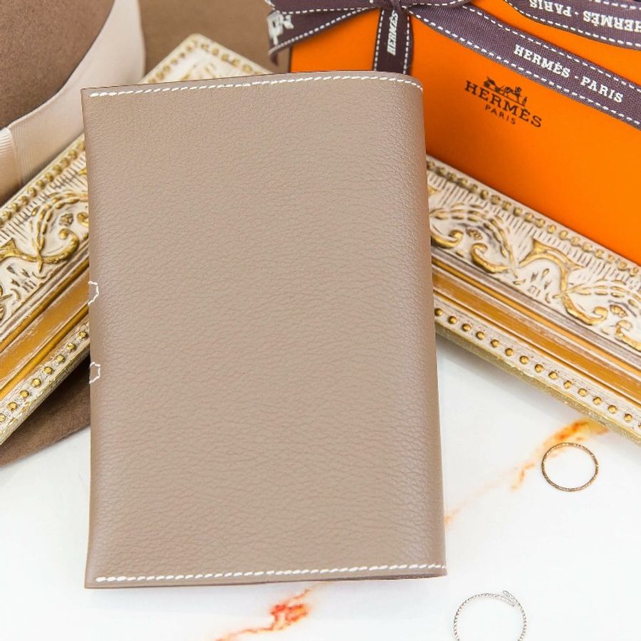 全新6月購💯 愛馬仕 Hermès R.M.S Passport Holder 18 Etoupe Evercolor 大象灰銀釦護照夾-3