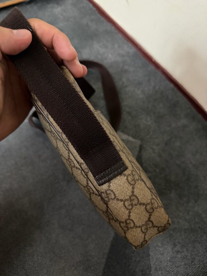 Gucci經典老花小相機包/斜背包-4