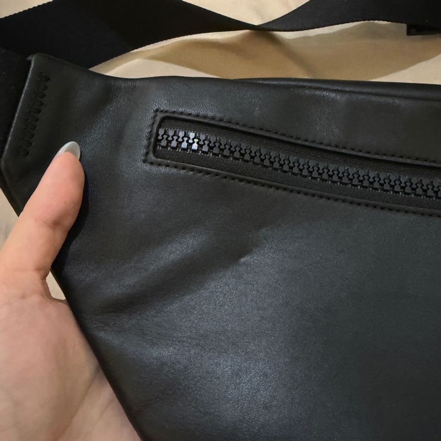 Coach 蔻馳 C2716 經典Logo 牛皮斜肩包 黑色-6
