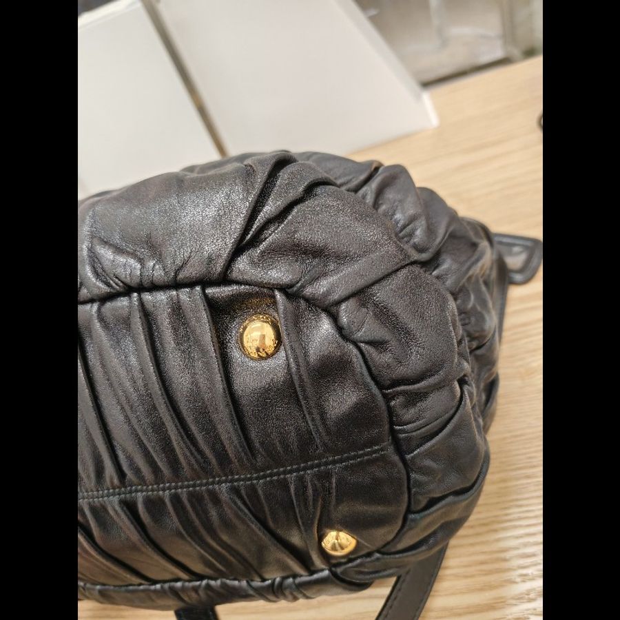 Prada black nappa gaufre bag-7