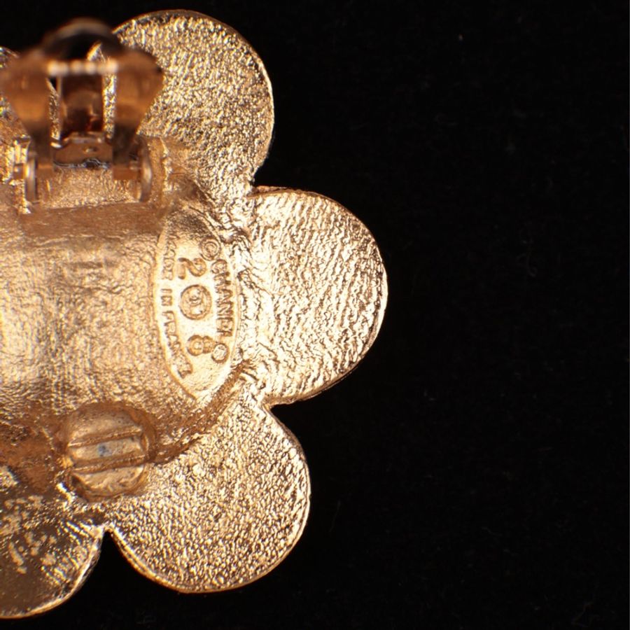 Chanel 92年素金cc花朵耳夹-19