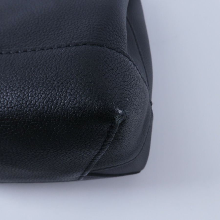 LOUIS VUITTON 牛皮皮革Lock Me Backpack背包-12