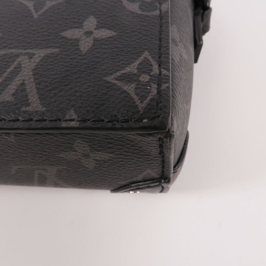 LOUIS VUITTON Monogram Eclipse Steamer Wearable Wallet肩背袋-11