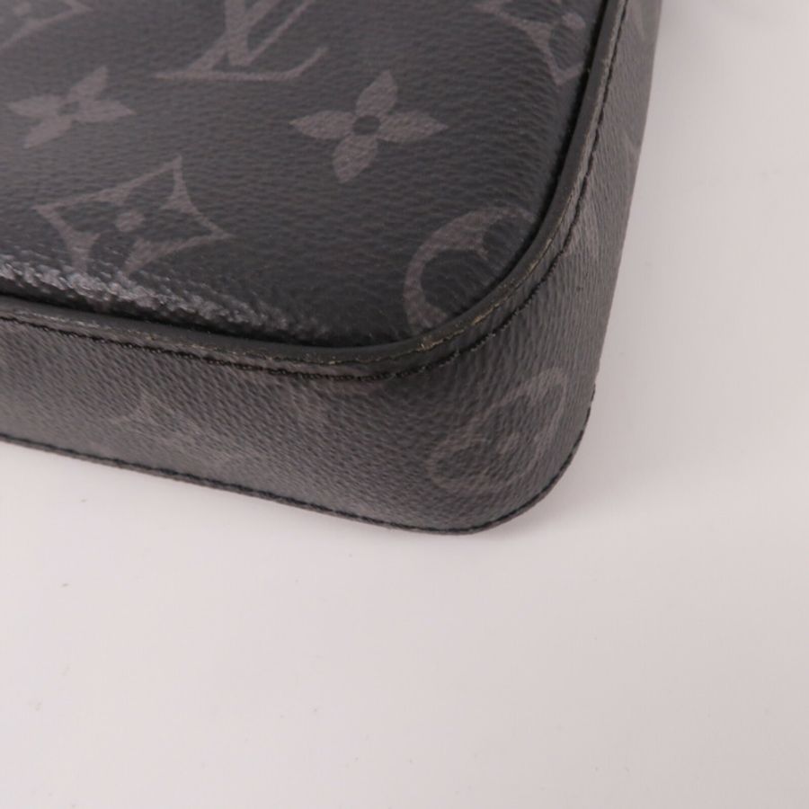 LOUIS VUITTON Monogram Eclipse Reverse Trio Messenger肩背袋-14