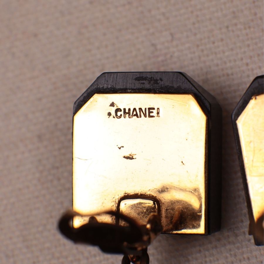 Chanel 黑金亚克力大圆椎吊坠耳夹-15