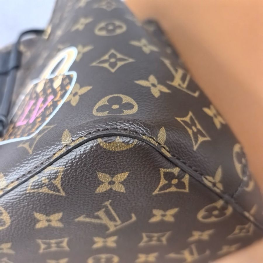 LV路易威登 老花黑色徽章款水桶包單肩包斜挎包 金扣-5