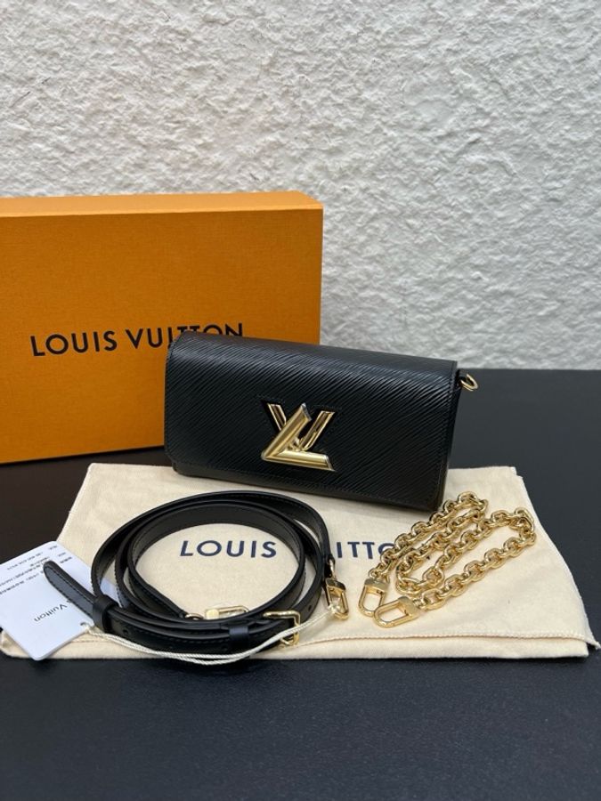 Lv 路易威登Pochette Twist West Epi 新款水波紋黑金-7