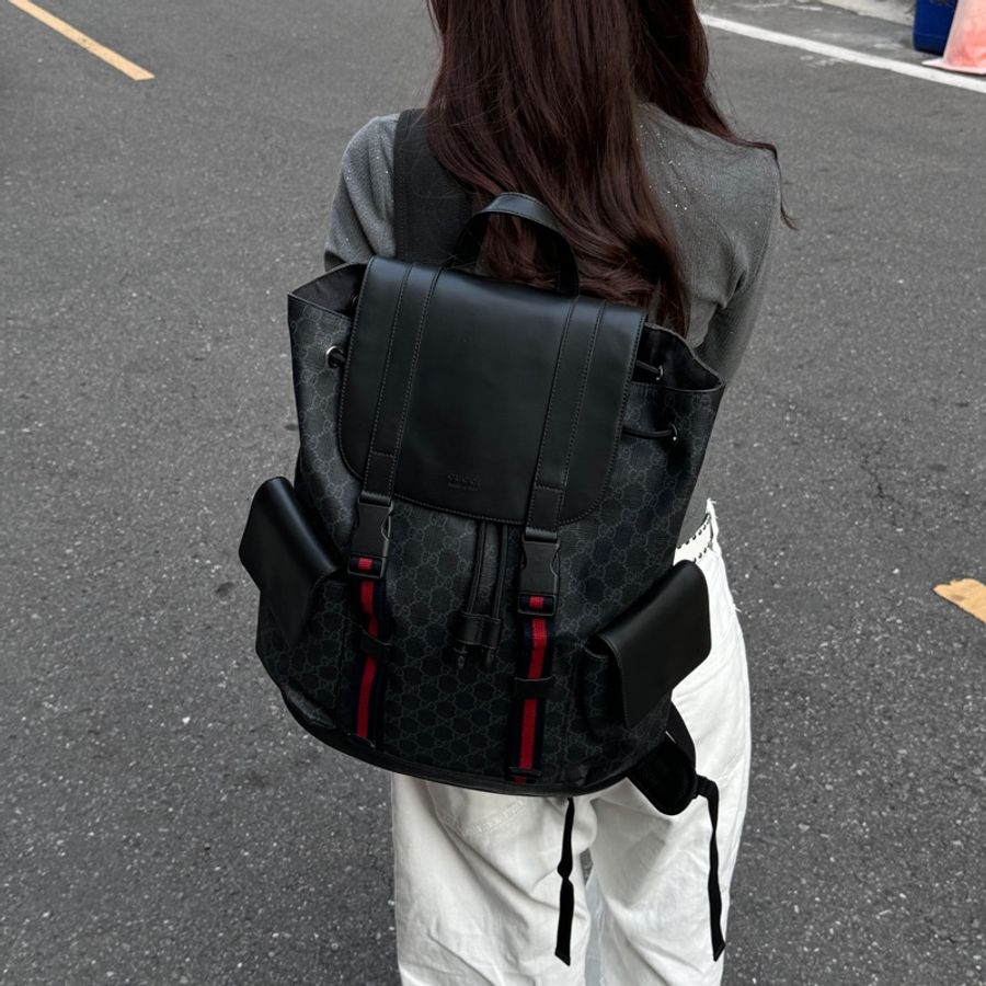 【2026/6/12專櫃抱出】 GUCCI Supreme 古馳 黑老花後背包-4