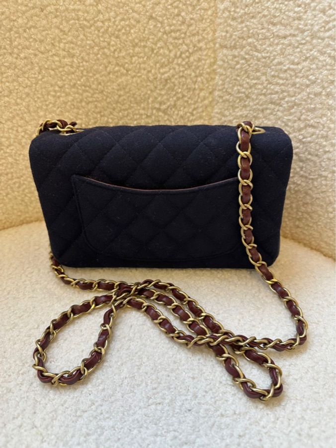 Chanel/香奈兒 18A CF 大mini 金扣 漢堡系列 限量徽章 尺寸20*12 海軍藍 羊毛呢拼皮-1