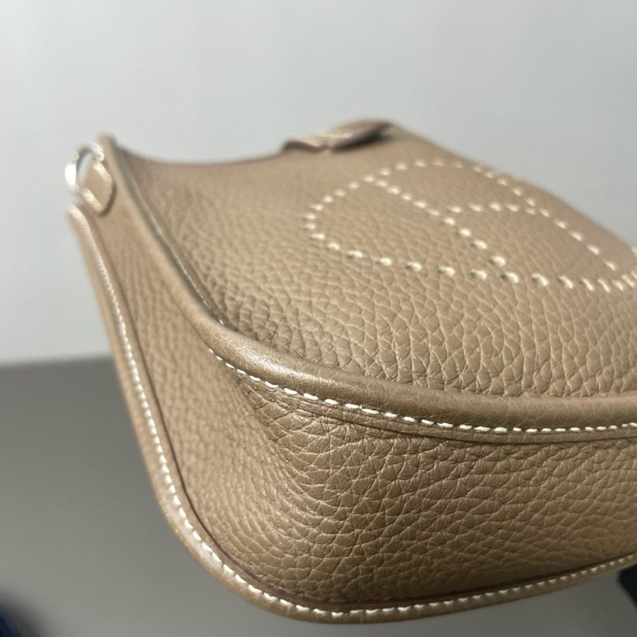 Hermes 愛馬仕 U刻 Evelyne 伊芙琳Mini 大象灰Togo皮 銀扣 皮質細膩,銀扣設計,經典mini款-14