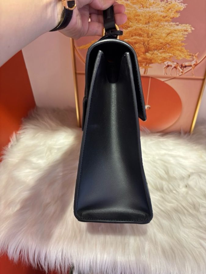 古馳/Gucci padlock月光寶盒 大號 牛皮壓花金扣女士手提包-2