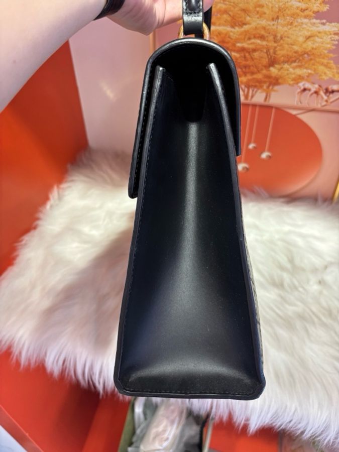 古馳/Gucci padlock月光寶盒 大號 牛皮壓花金扣女士手提包-3